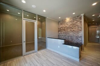 16826 N Eldridge Pky, Tomball, TX for lease Interior Photo- Image 2 of 27