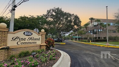 8551 W Sunrise Blvd, Plantation, FL à louer Photo intérieure- Image 2 de 6