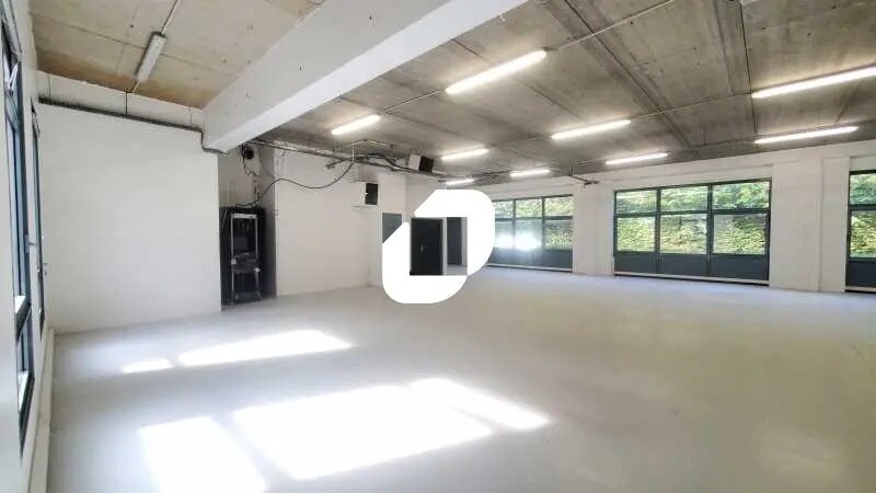 Flex in Roissy-en-France for lease - Interior Photo - Image 3 of 24