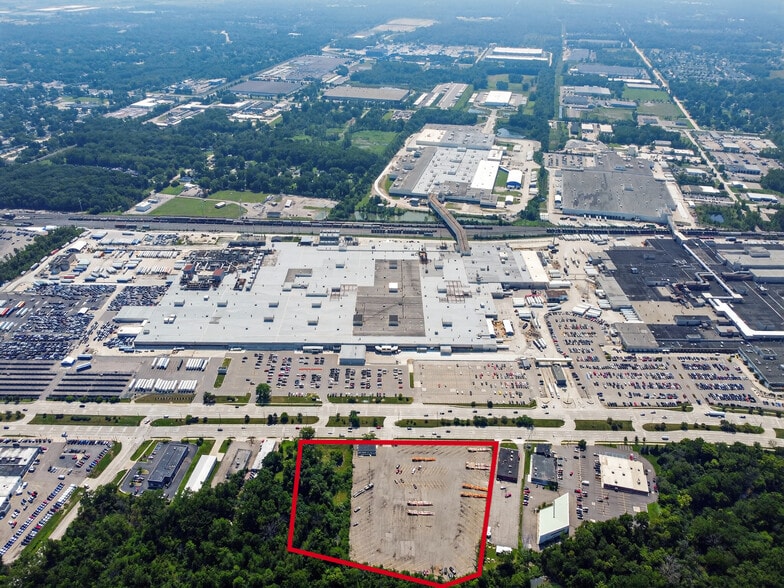 37630-38000 Michigan, Wayne, MI for sale - Building Photo - Image 3 of 7