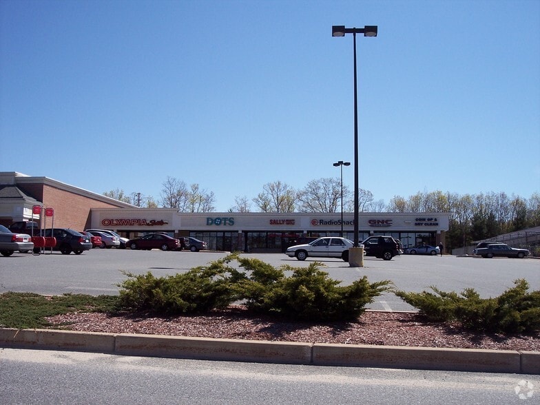 70-82 Worcester Rd, Webster, MA for lease - Building Photo - Image 2 of 11