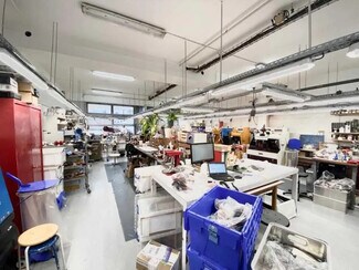 Plus de détails pour Rue Georges Auric, Paris - Local d'activités à louer