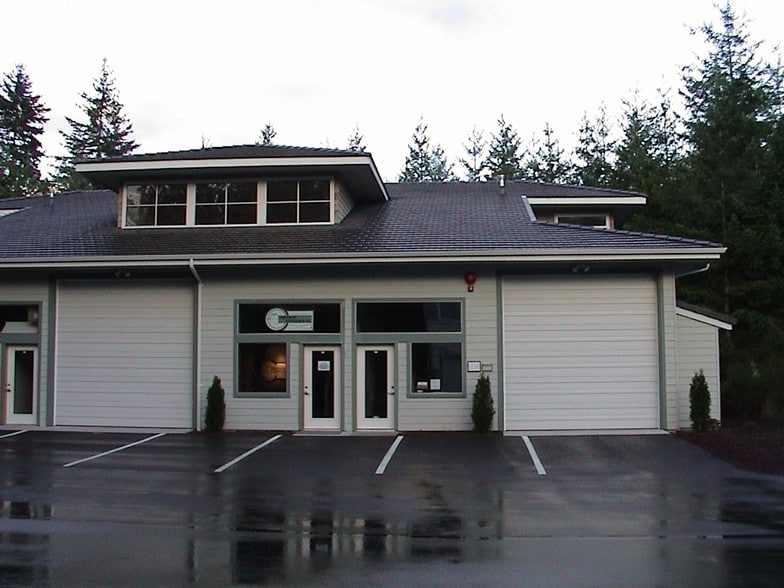 26127 Calvary Ln, Kingston, WA for sale - Building Photo - Image 2 of 5