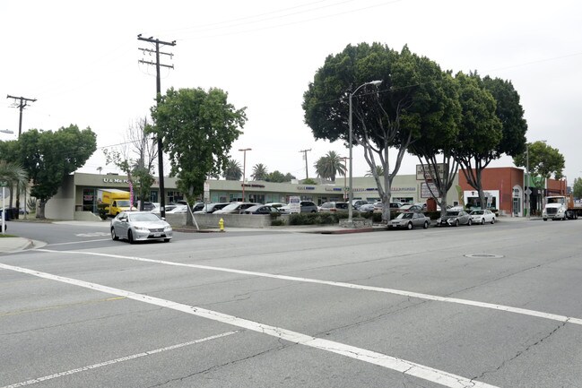 Plus de détails pour 322 W Valley Blvd, Alhambra, CA - Bureau/Commerce de détail à louer