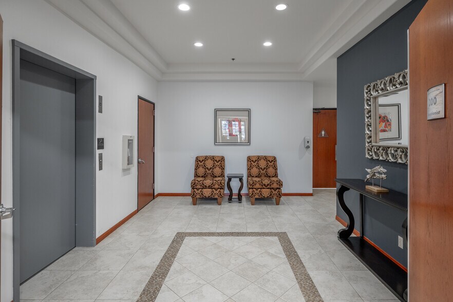 23120 Alicia Pky, Mission Viejo, CA à louer - Numérisation 3D de Matterport - Image 2 de 20