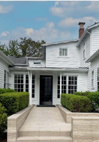 2 Lone Pine Rd, Bloomfield Hills, MI à vendre - Photo du bâtiment - Image 3 de 11