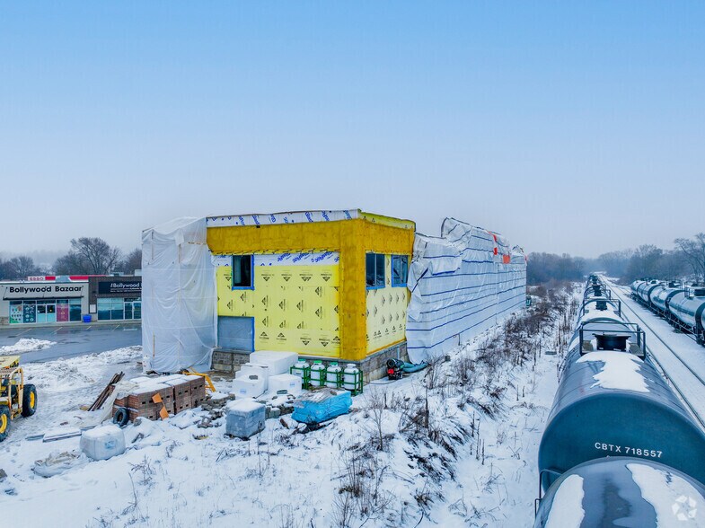 561 York Rd, Guelph, ON à vendre - Photo du bâtiment - Image 3 de 6