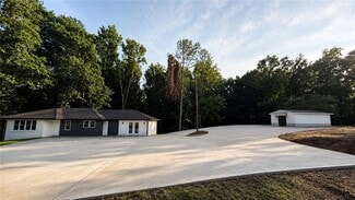 More details for 8587 Cumming Hwy, Canton, GA - Retail for Sale