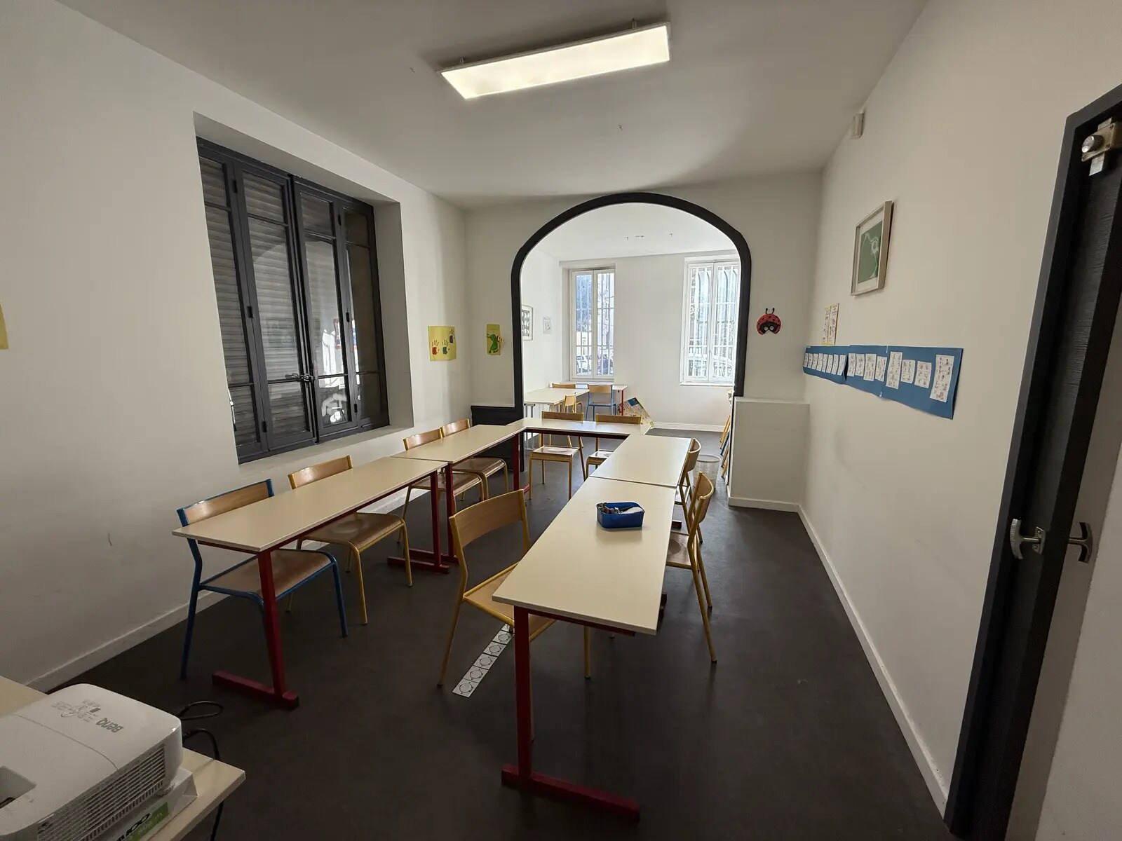 Office in Marseille for sale Interior Photo- Image 1 of 7