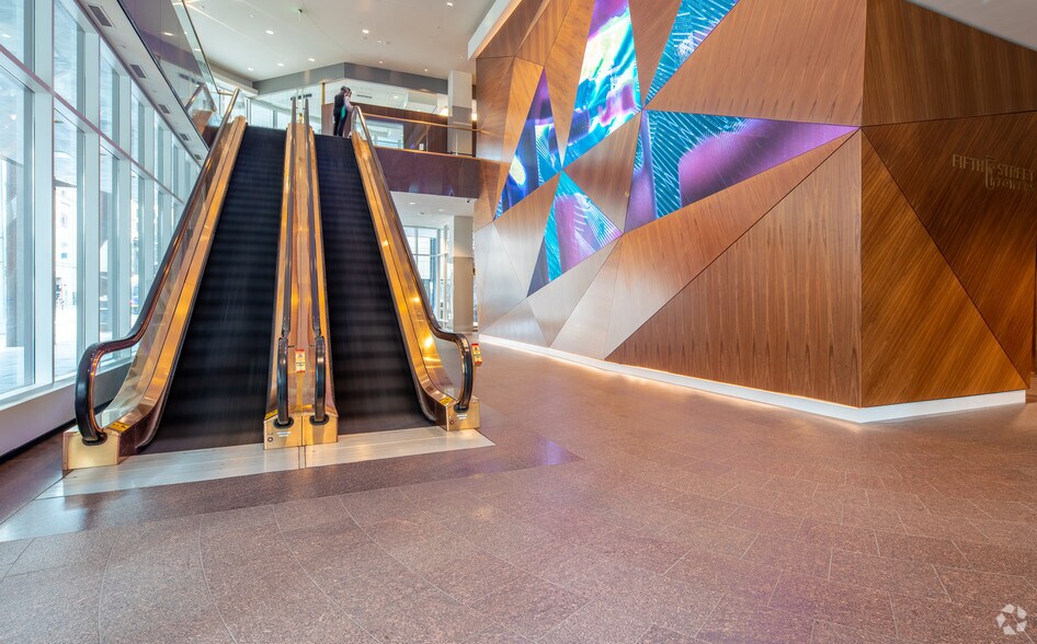 100 S 5th St, Minneapolis, MN à louer - Hall d’entrée - Image 3 de 45