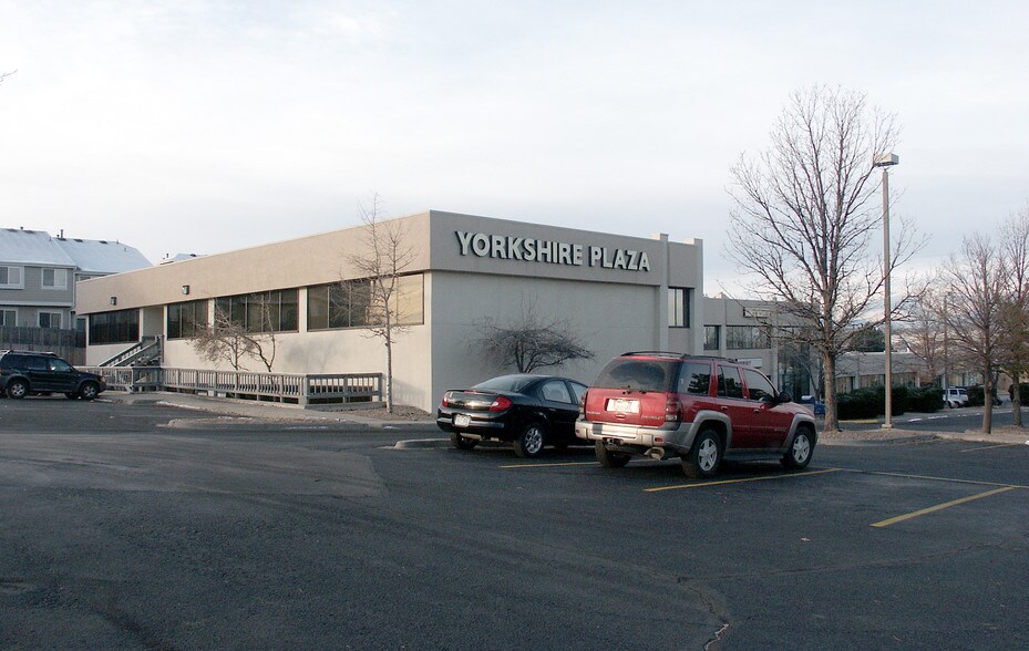 2200 E 104th Ave, Thornton, CO à louer - Photo du bâtiment - Image 2 de 81