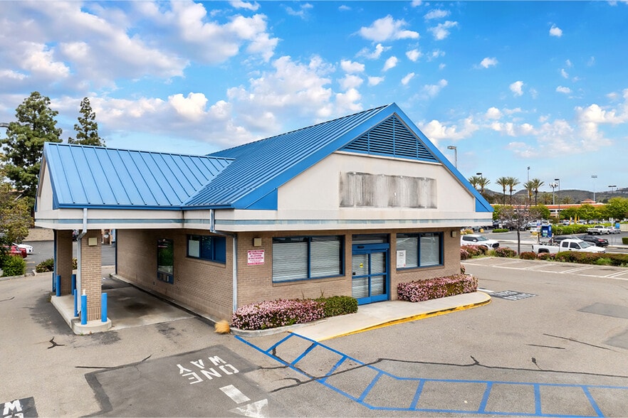 3237 E Chapman Ave, Orange, CA for sale - Building Photo - Image 2 of 5