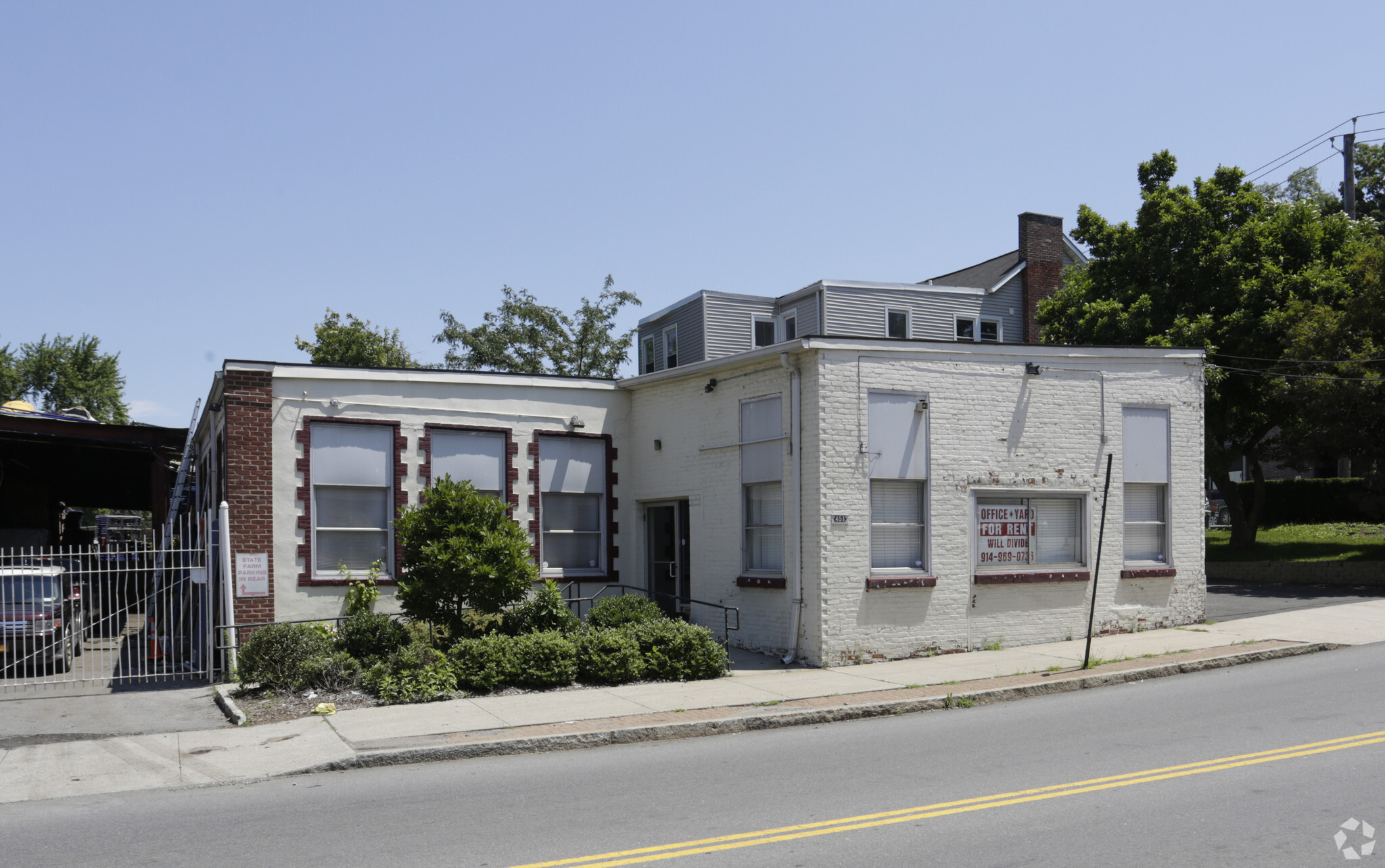 451 Old Nepperhan Ave, Yonkers, NY for lease Primary Photo- Image 1 of 10