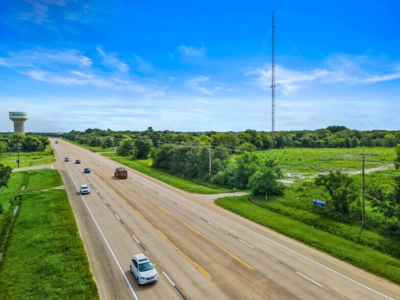 FM-528, Friendswood, TX à vendre - Photo du bâtiment - Image 2 de 11