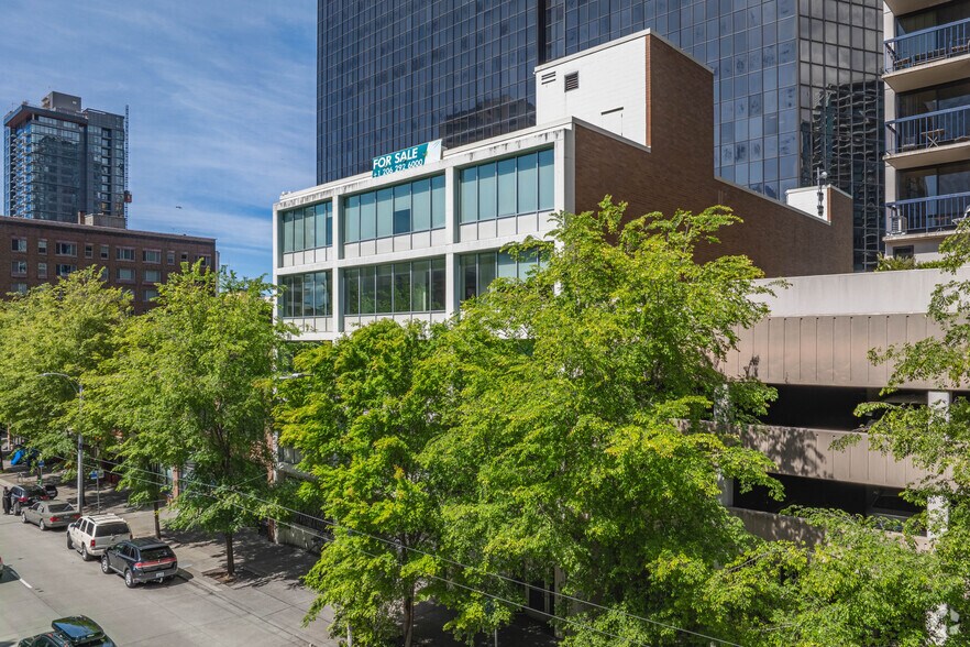 2112 3rd Ave, Seattle, WA à vendre - Photo du bâtiment - Image 3 de 15
