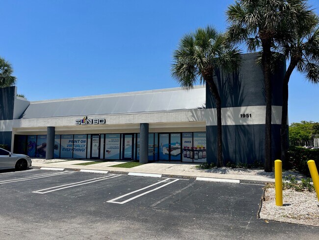 Plus de détails pour 1951 W Copans Rd, Pompano Beach, FL - Industriel à louer