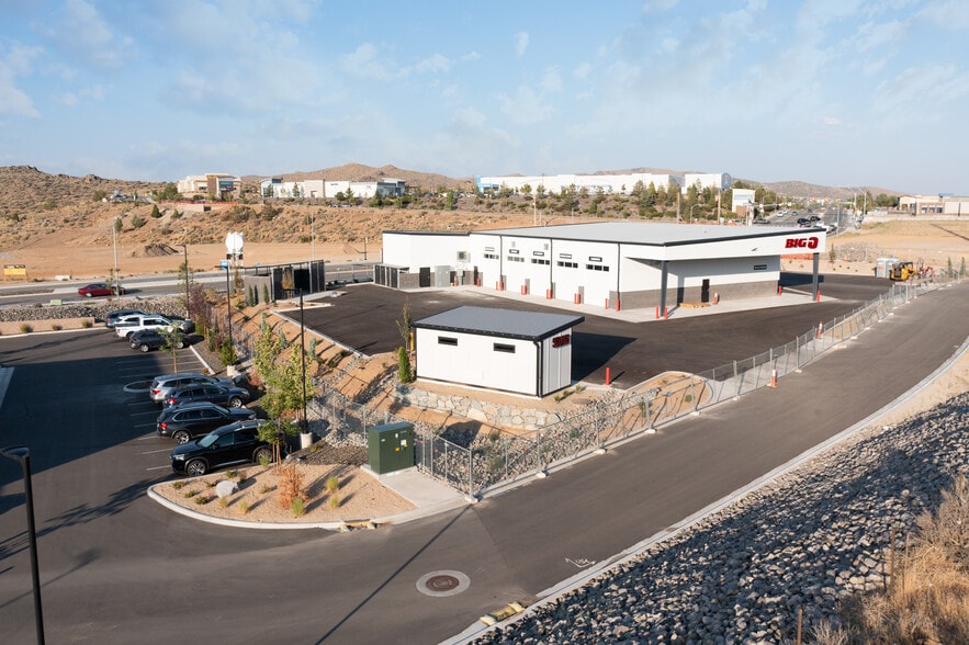 7495 Sky Vista Pkwy Pky, Reno, NV for lease - Building Photo - Image 3 of 4