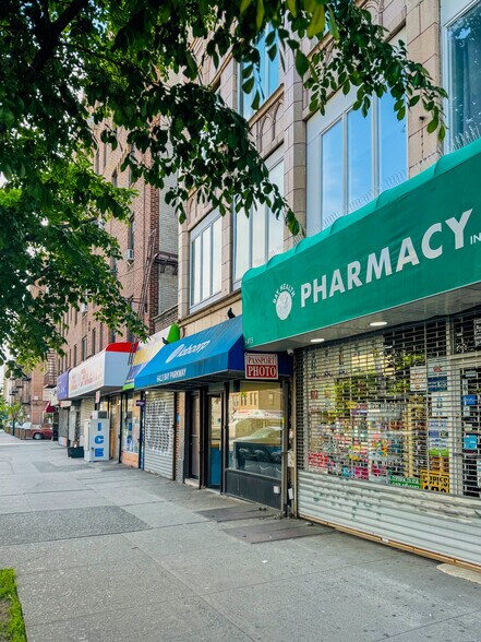 6413 Bay Pky, Brooklyn, NY à louer - Photo du bâtiment - Image 2 de 3