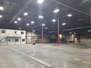 300 E 39th St, Hastings, NE for sale Interior Photo- Image 2 of 5