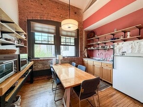 959 Islington St, Portsmouth, NH for lease Interior Photo- Image 2 of 6