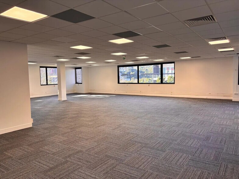 Office in Biot for sale - Building Photo - Image 2 of 6