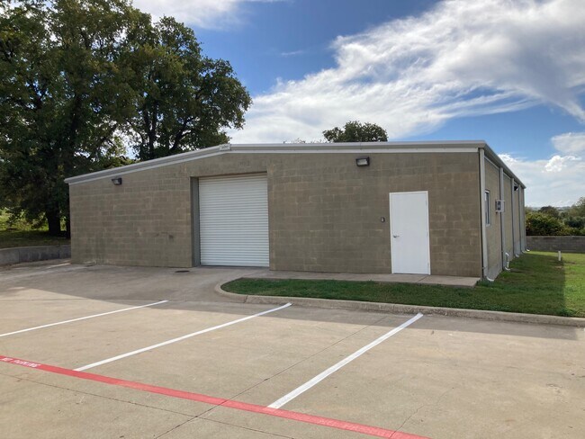 Plus de détails pour 1508 Fort Worth Hwy, Weatherford, TX - Industriel à louer