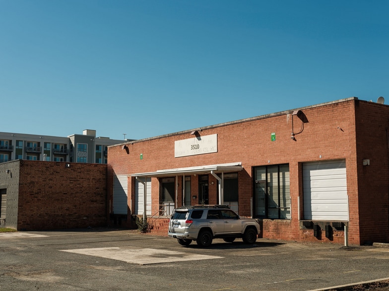 3510 Dewitt Ln, Charlotte, NC for lease - Building Photo - Image 1 of 15