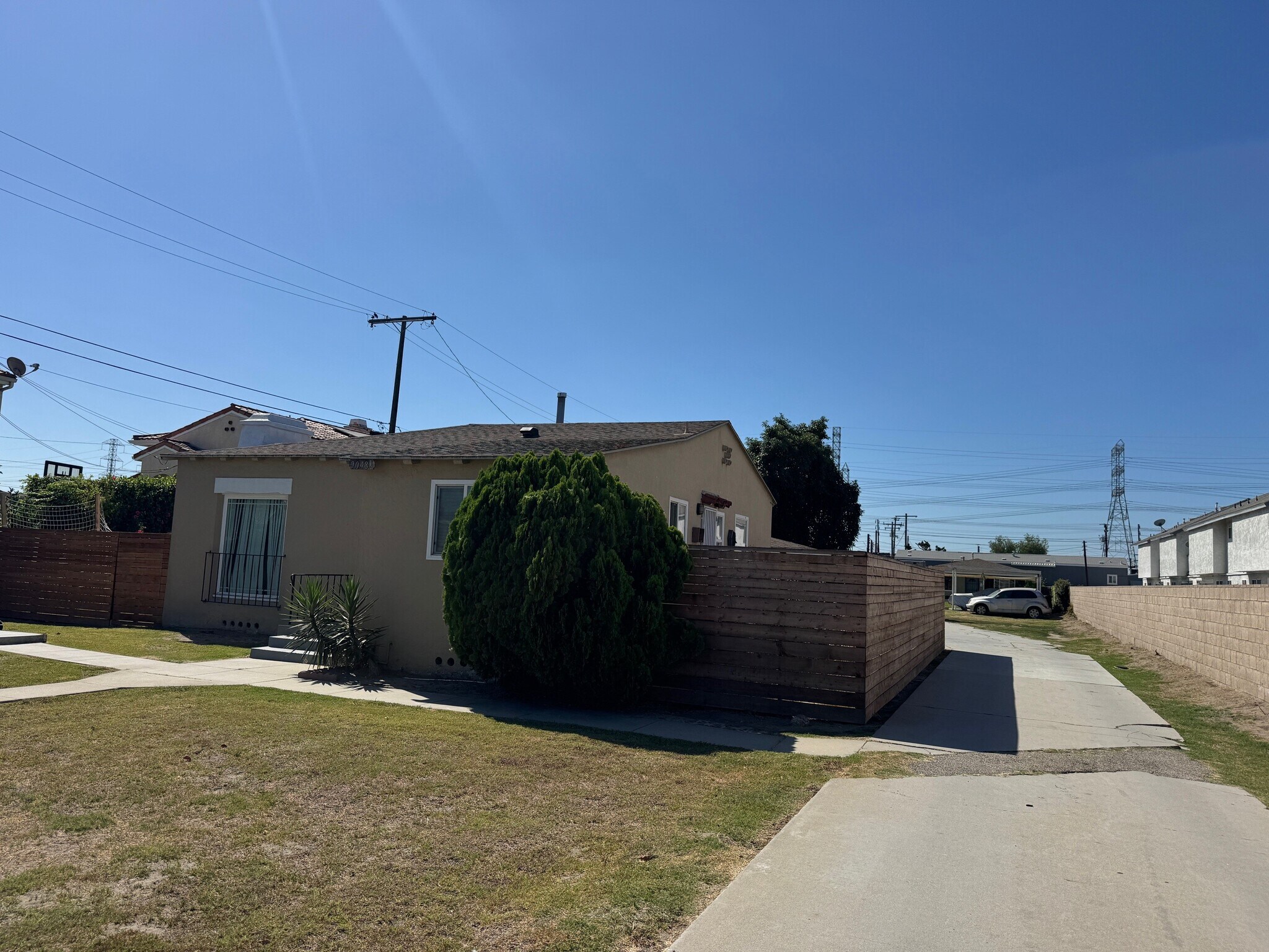 9048 Cedar St, Bellflower, CA à vendre Photo principale- Image 1 de 1