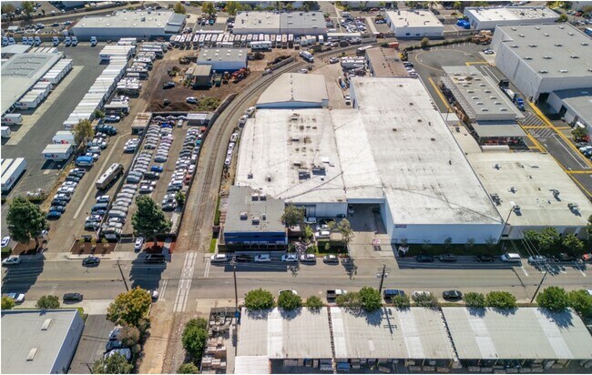 More details for 410 W Grove Ave, Orange, CA - Industrial for Lease