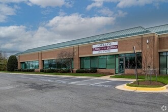 4090 Lafayette Center Dr, Chantilly, VA à louer Photo du bâtiment- Image 2 de 2
