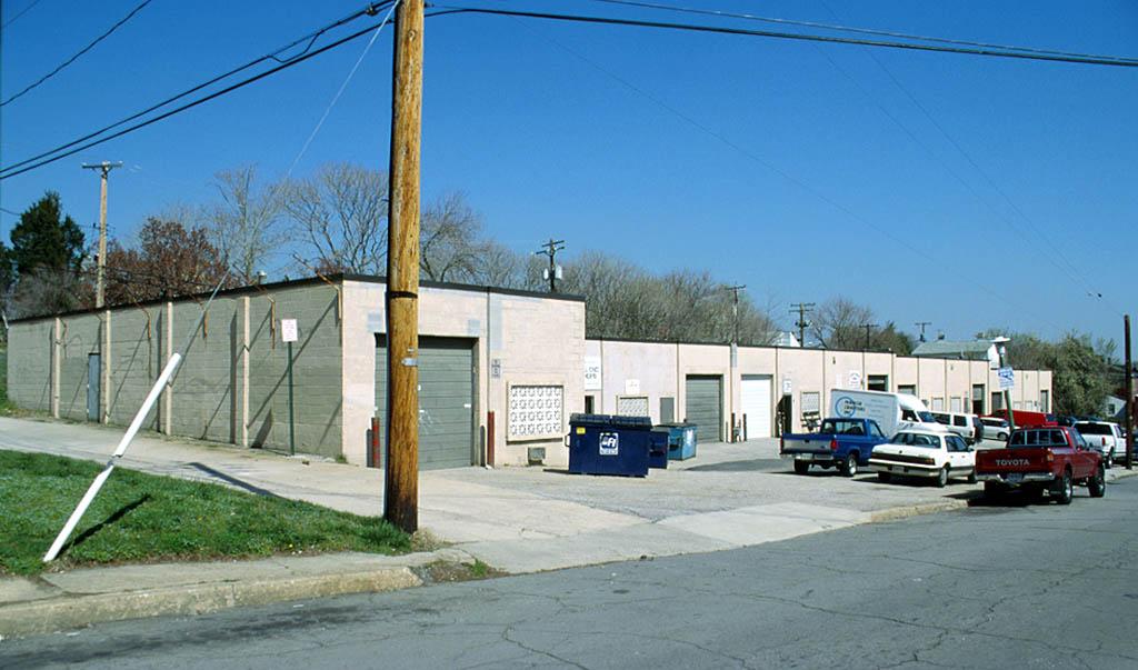 2900-2916 Stafford St, Baltimore, MD for lease Primary Photo- Image 1 of 2