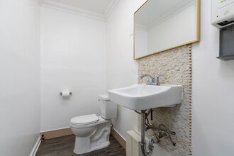 301 N Main St, Manville, NJ à louer Photo intérieure- Image 2 de 14