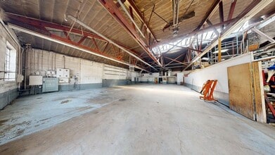 400 W Northwest Hwy, Arlington Heights, IL for lease Interior Photo- Image 2 of 6