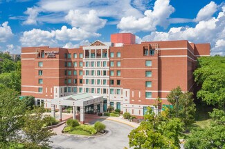 Plus de détails pour 640 Fountain Rd, Plymouth Meeting, PA - Commerce de détail à louer