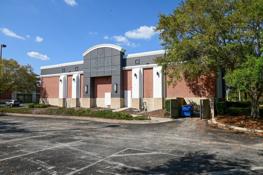 8104 Citrus Park Dr, Tampa, FL à louer - Photo du bâtiment - Image 2 de 6