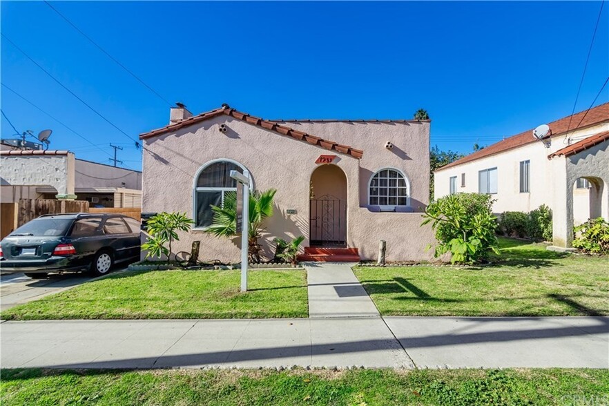 1933 Junipero Ave, Signal Hill, CA for sale - Building Photo - Image 1 of 1