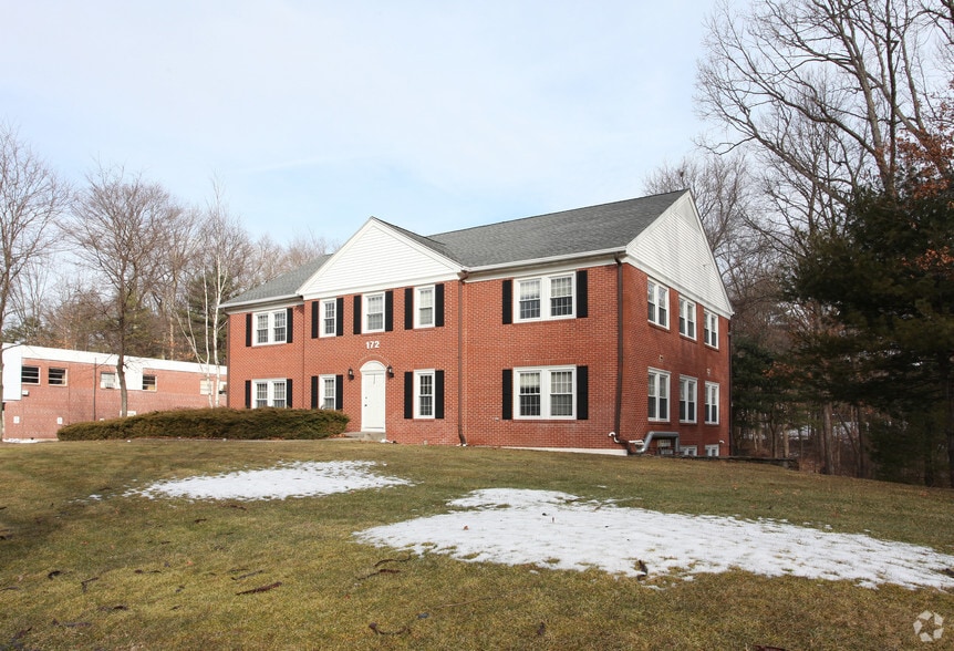 172 W Main St, Avon, CT for lease - Building Photo - Image 3 of 3