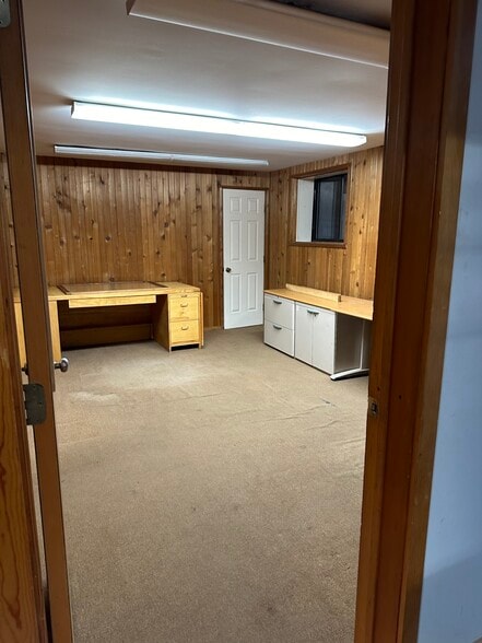 175 North St, Goshen, CT à louer - Photo intérieure - Image 2 de 13