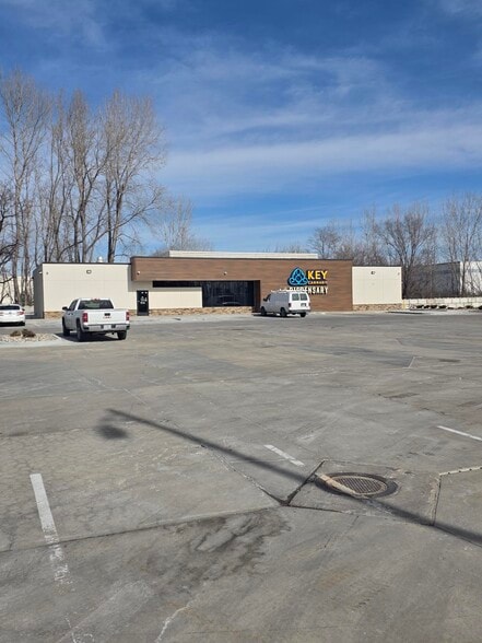 6820 E Front St, Kansas City, MO for lease - Building Photo - Image 2 of 7