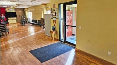 851-859 E Broadway, Monona, WI for lease Interior Photo- Image 2 of 8