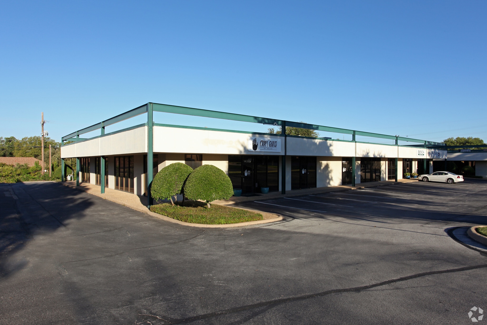 14325-14341 Proton Rd, Farmers Branch, TX for lease Building Photo- Image 1 of 3