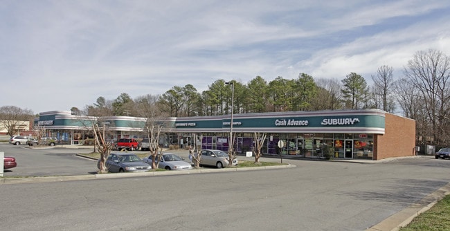 Plus de détails pour 51-73 S Airport Dr, Highland Springs, VA - Commerce de détail à louer