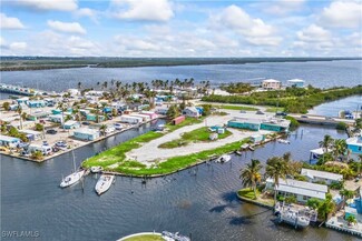 More details for Restaurant and Marina Portfolio – Specialty for Sale