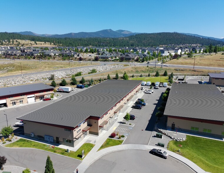 24250 E Knox Ln, Liberty Lake, WA à louer - Photo du bâtiment - Image 2 de 10