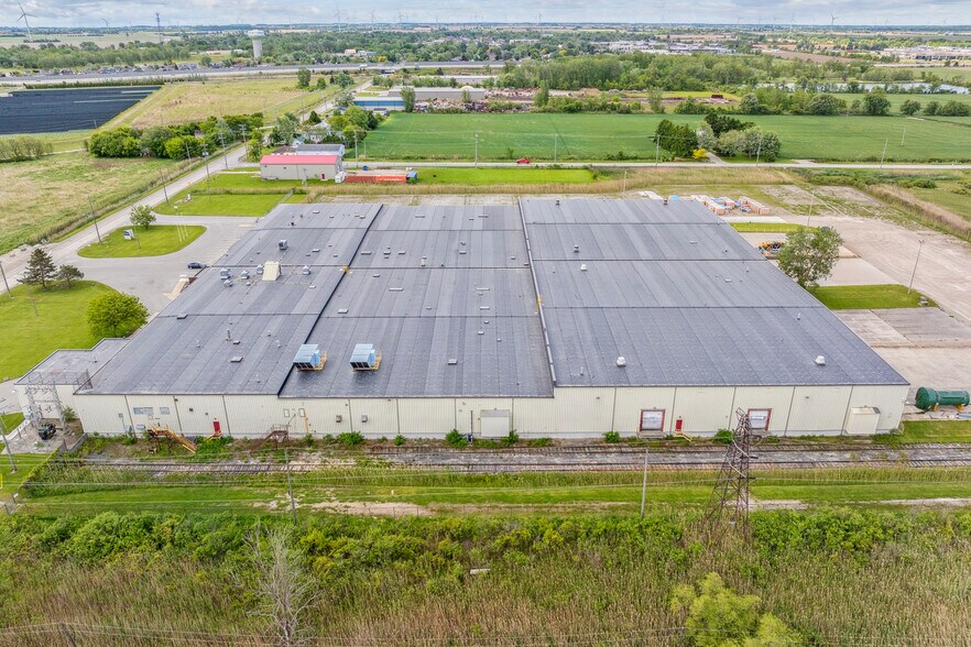 189 Queen St N, Chatham-Kent, ON à louer - Photo du bâtiment - Image 3 de 11
