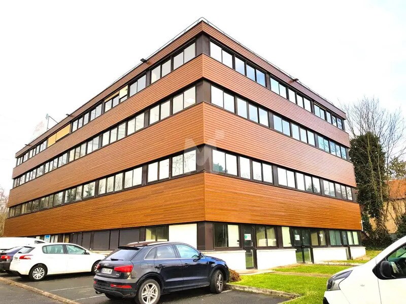 Office in Palaiseau for lease Building Photo- Image 1 of 12
