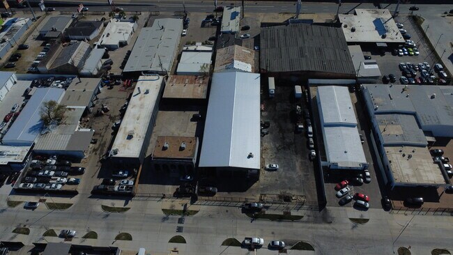More details for 5835 Star Ln, Houston, TX - Industrial for Lease