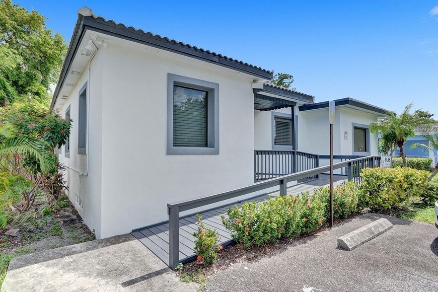 100 SE 20th St, Fort Lauderdale, FL for sale - Building Photo - Image 1 of 14