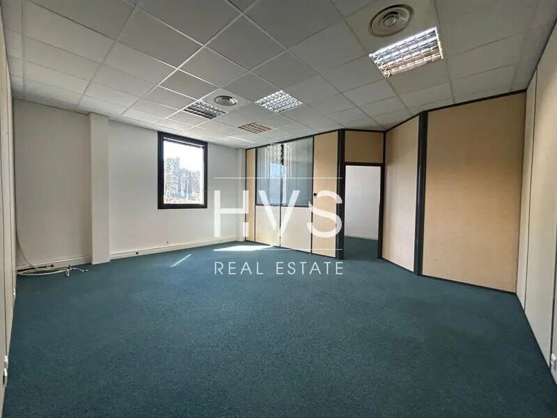 Office in Aix-en-Provence for lease Interior Photo- Image 1 of 10