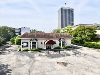 More details for 5149 Wheelis Dr, Memphis, TN - Retail for Sale